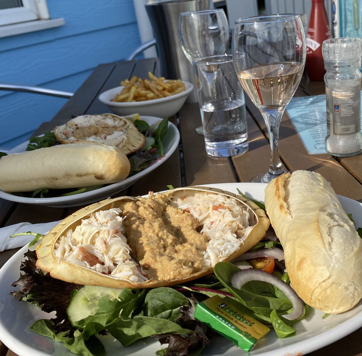 PamFoden's tweet photo. Highlight of short sailing trip @VisitIOW lunch at Bembridge’s Best Dressed Crab cafe. Freshest locally caught crab, welcoming staff &amp; serious attention to Covid-19 protocols. #Bembridge Harbour team equally welcoming, supporting local businesses.@VisitEnglandBiz https://t.co/HBcziiMl6Y