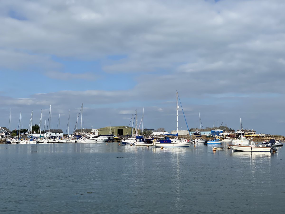 Highlight of short sailing trip <a href="/VisitIOW/">Visit Isle Of Wight</a> lunch at Bembridge’s Best Dressed Crab cafe. Freshest locally caught crab, welcoming staff &amp; serious attention to Covid-19 protocols. #Bembridge Harbour team equally welcoming, supporting local businesses.<a href="/VisitEnglandBiz/">VisitEnglandBiz</a>