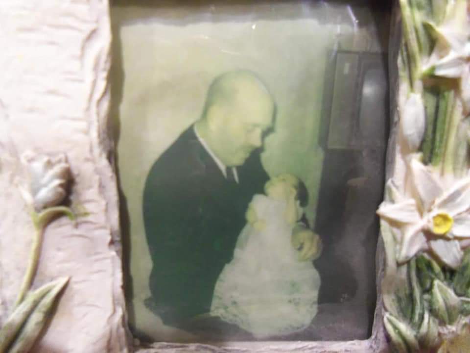 SBelle687's tweet photo. Thinking about my Daddy on his birthday ❤❤❤ #Alwayswatchingoverme https://t.co/8S2y1nAYRd