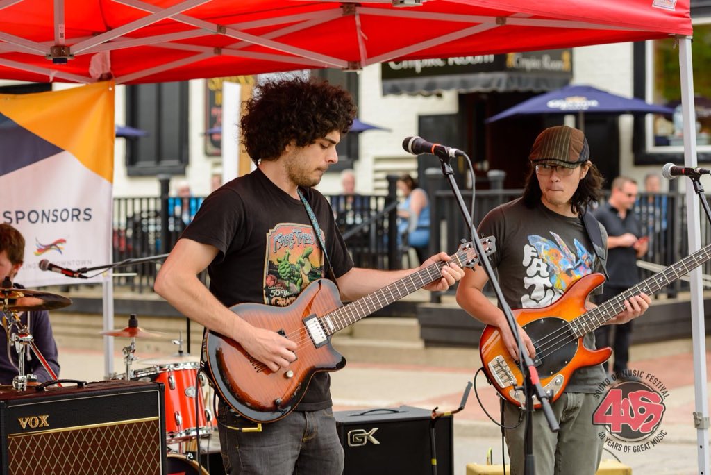 BSOMF's tweet photo. We’re bringing back live music to Burlington!
 
Throughout Sept &amp; Oct, we're hiring local artists to entertain “pop-up” acoustic style on the streets of our community.

The first performance will be outside City Hall noon-1pm tomorrow.
#BurlON #SOM2020 #popup #music #performance https://t.co/NHFosWPtvw