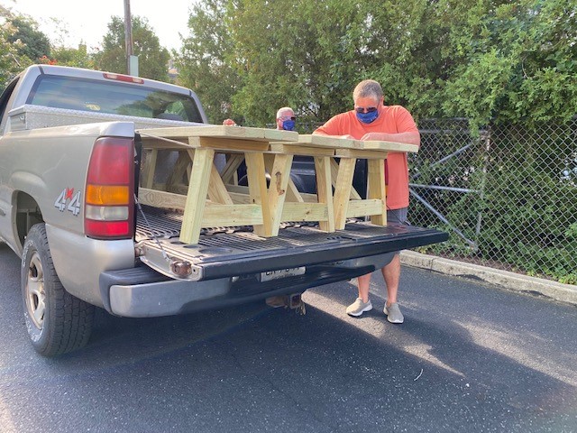 EASCarpenters's tweet photo. Shout out to #EASCarpenters retired members from Local 158 for their assistance with providing benches to St Peter the Apostle School in #Philly.
These students had no benches to sit on during lunch. Thank you to all of the members involved!
#CommunityCarpenter #UnionStrong https://t.co/CLpFjGk90q