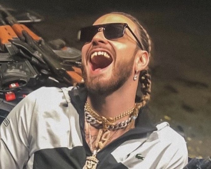 Benji (@benjicrtss) on Twitter photo 