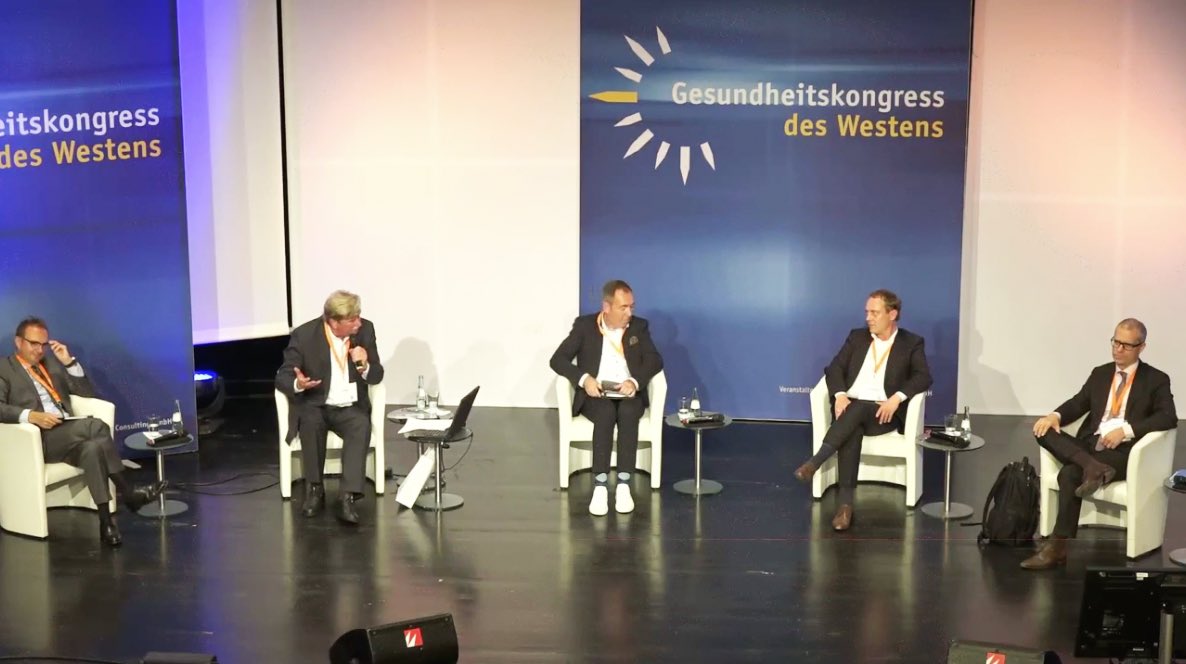 Auf dem <a href="/GdW_Kongress/">GdW</a> zeigte sich, dass die Debatte um den #Strukturwandel und die Frage, welche #Krankenhäuser künftig für ein funktionierendes #Gesundheitssystem erforderlich sind, wieder Fahrt aufgenommen hat. Was sagen die Experten? 👉 newsroom.apobank.de/news/wie-verae… #GdW20