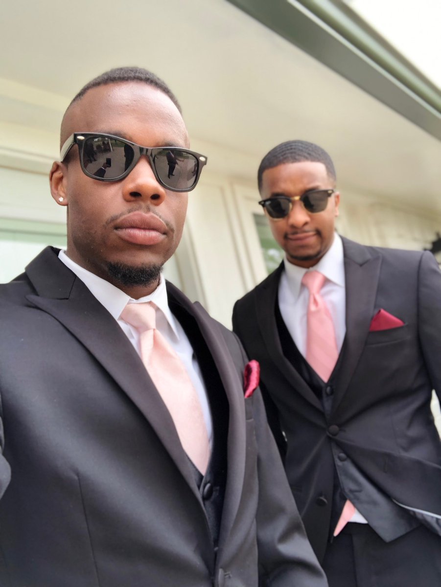 kreesemusic's tweet photo. Words can’t express the hurt and pain. Love you bro forever!!!! RIH...Mosby https://t.co/vfI9fC8LgD