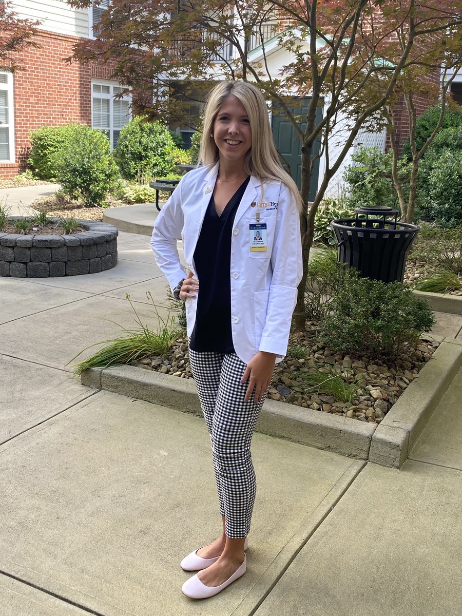 DarylChandler's tweet image. Madison received her White Coat today from the Bill Gatton College of Pharmacy at ETSU!