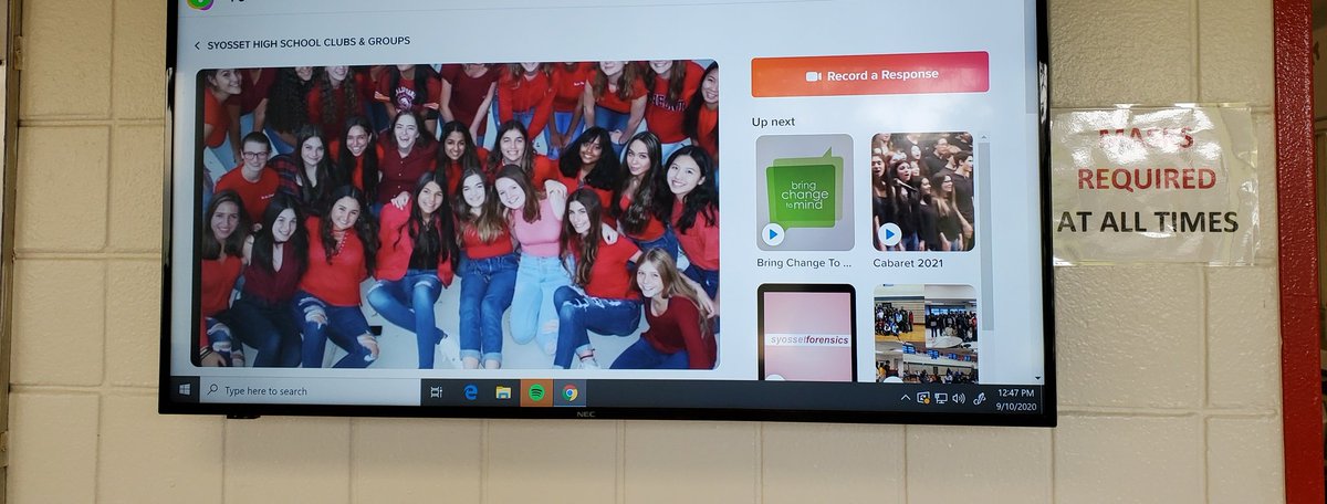 lieberrian's tweet image. This year our students used @Flipgrid to advertise the various extracurricular activities available at Syosset High School. Students in school can view these videos on our hallway monitors, or virtually through @Flipgrid. #flipgrid #FlipgridForAll #flipgridfever #syostrong