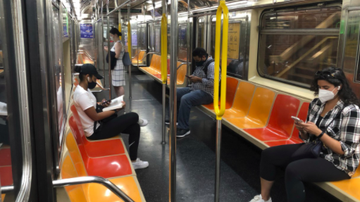 PIX11News's tweet photo. MTA to issue $50 fine for refusing to wear masks on buses, trains

https://t.co/EnZghaYRCs https://t.co/N1gdkUgyNk
