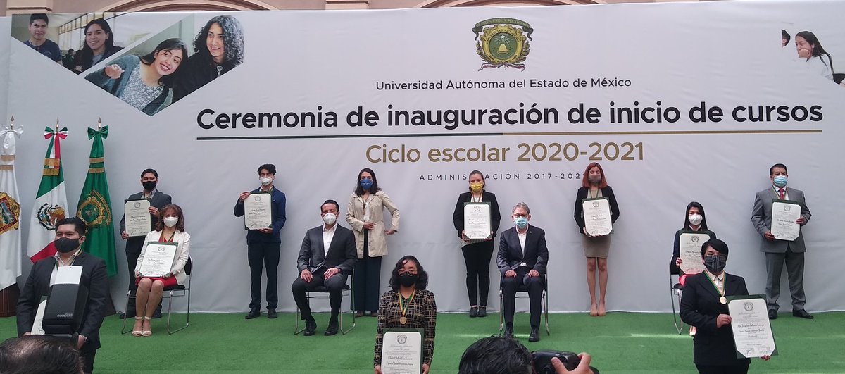 ROKNAD's tweet photo. Felicitamos ampliamente a nuestra egresada Xóchitl Astrid Cruz Navarro, de la Licenciatura en Ciencias Políticas y Administración Pública, quien tras obtener un promedio general de 9.8, recibió de manos de nuestro Rector la Presea Ignacio Manuel Altamirano Basilio 2020. https://t.co/Zw8ChhdhYJ