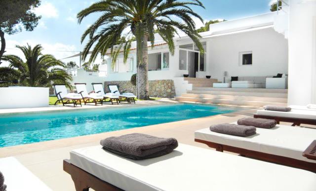 Ibizaislandvillas.com tweet media