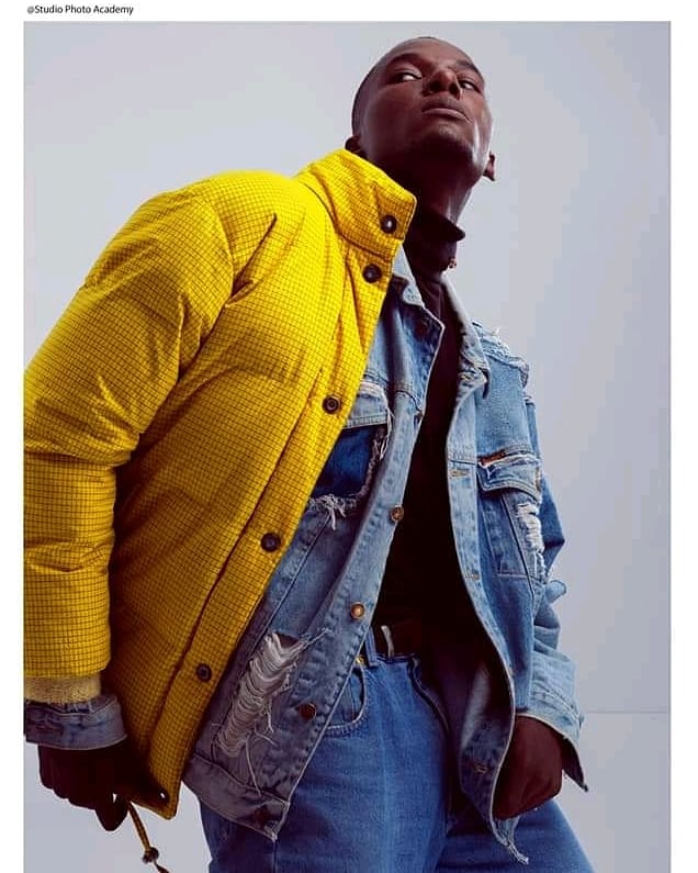 TheFaceArt's tweet photo. The Face Art Agency Model's @MTefoue

#thefaceartagency #edito #editorial #mag https://t.co/zzVZXLCyUx