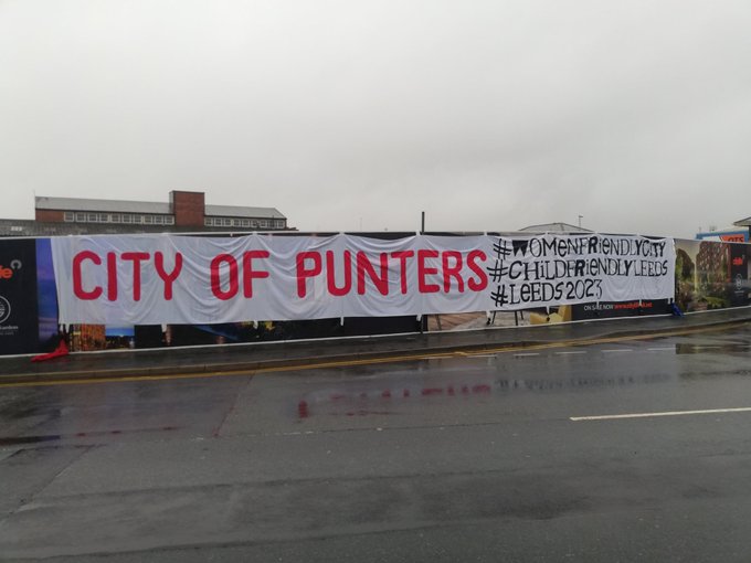 This is what the  @LeedsReSisters action is about (Photos belong to Leeds Resisters).  https://filia.org.uk/news/2020/9/8/holbeck-a-case-study-of-hell