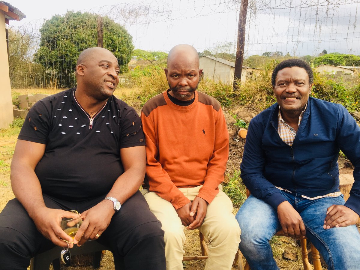 SphuzoS's tweet photo. Today besishutha kumnandi kudelile https://t.co/FoJ4Y6lmdA