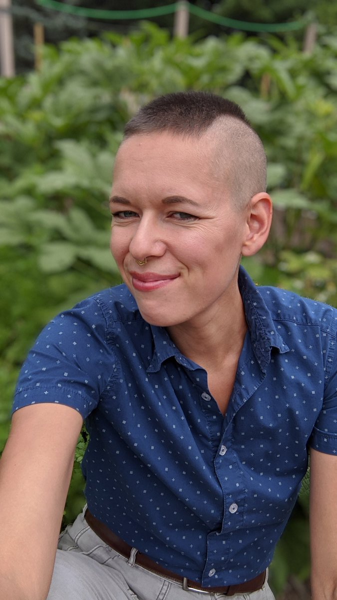 RuckusGoose's tweet photo. After nearly 10 years of shaving my own head, I can *almost* cut in my mohawk perfectly by myself. https://t.co/StXRiSrIUl
