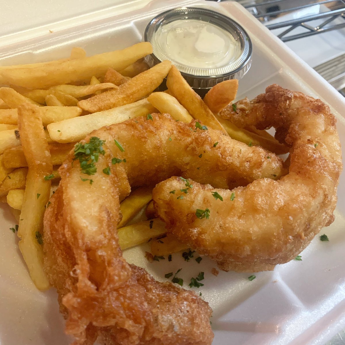 sweetlulas's tweet photo. British Fish &amp; Chips

Tuesday-Saturday: 4pm-9pm

Reservations: https://t.co/wB8pWatfUE

Call for take out (856) 589-2400

#fishandchips #britishfood https://t.co/sWfyW3MwDf