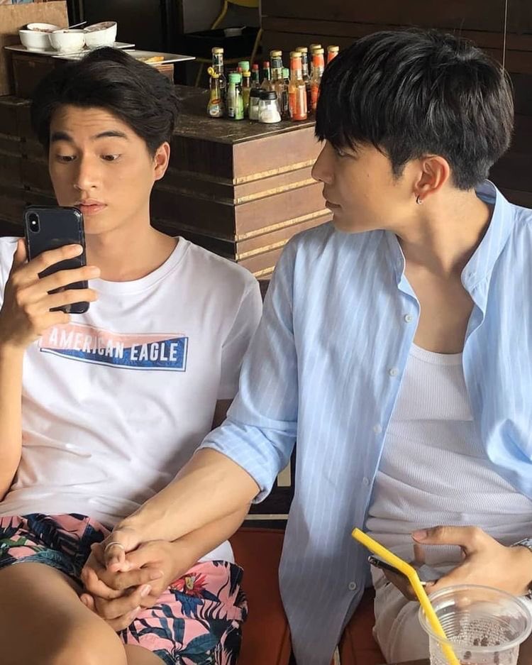 A thread of  #MewGulf holding hands Please feel free to add you favorite pictures as well   #MewGulf