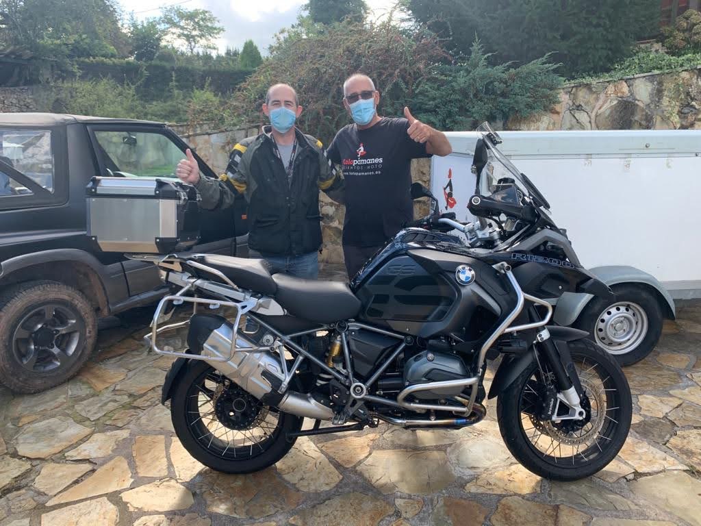 Con el KIT CONFORT EN ASIENTO DE SERIE de Lolo Pámanes todo seguirá siendo igual menos el dolor de culo y se puede poner calefacción 

#tapiceriadelamoto #lolopamanes #asientosmoto #motos
#diseñarmotos #moteros #mototravellers #advriders
#ktmriders #adventurebikerider #adventure