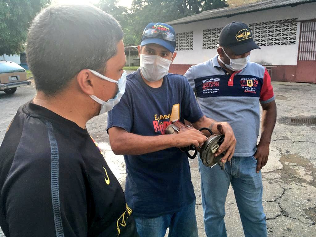 FelixR_JPSUV's tweet photo. #JuevesSocial🤝
Para seguir prestando el servicio a todos los San Sebastianeros (as). Logramos dar respuesta al @Hspital_SS realizando la reparación en tiempo récord de la unidad de traslado (Ambulancia) que venía presentando fallas mecánica. https://t.co/2UDGGOz9mp