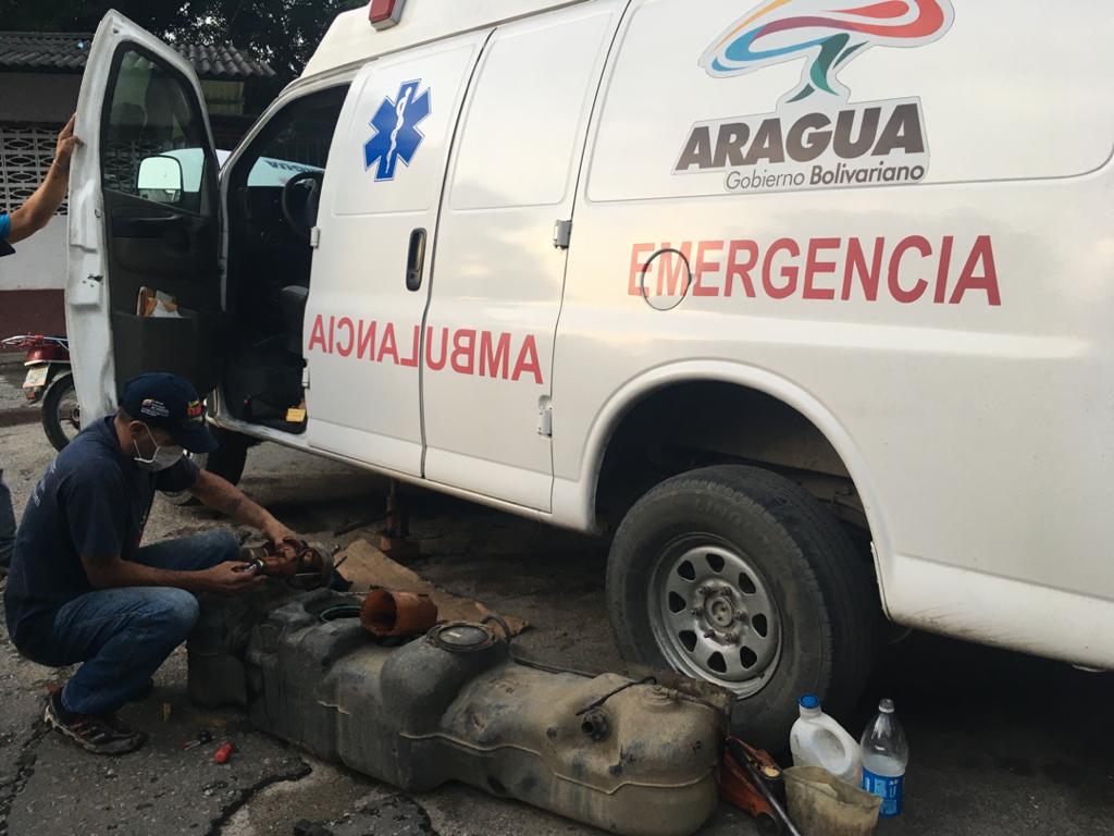 FelixR_JPSUV's tweet photo. #JuevesSocial🤝
Para seguir prestando el servicio a todos los San Sebastianeros (as). Logramos dar respuesta al @Hspital_SS realizando la reparación en tiempo récord de la unidad de traslado (Ambulancia) que venía presentando fallas mecánica. https://t.co/2UDGGOz9mp