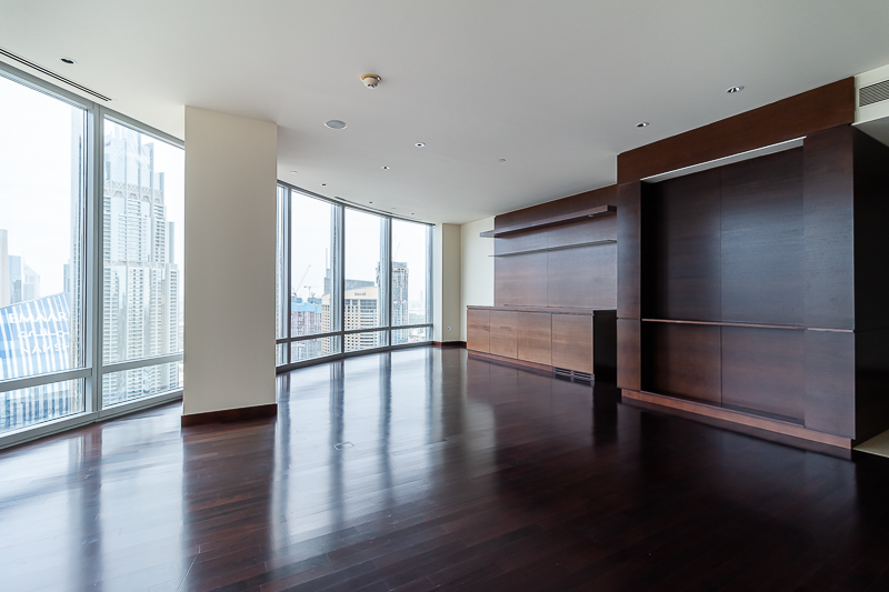 simbajames's tweet photo. Proud to offer this elegant 2053 sqft, 2 Bedroom Apartment in Burj Khalifa, #DownTown #Dubai , #Community view. Ready to move in. Asking #rental AED130,000/yr. For more info call/whatsapp on +971525596613 #RealEstate #Realtor #mydubai #luxuryhomes #mydxb #simbajames #newlisting https://t.co/nsQrVxO7nf