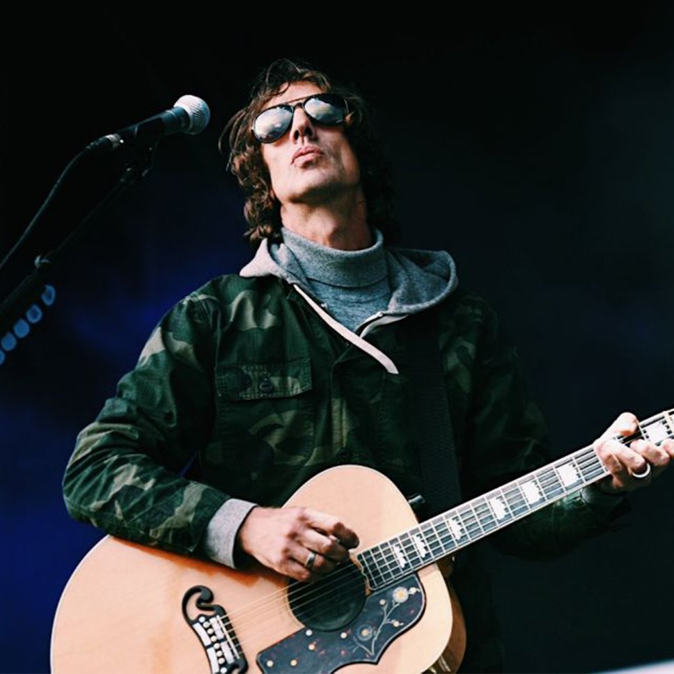 A very happy birthday to the legendary voice behind The Verve, Richard Ashcroft! 