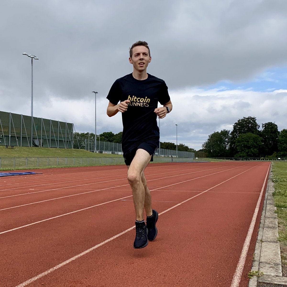 BitcoinRunners's tweet photo. This Sunday @AlexHall0 will be representing #BitcoinRunners and #teamsatoshi at the Pilgrim Half Marathon (UK). It is one of the toughest trail HMs going with 1,171 ft ascent on sandy ground. His goal is to finish in under 1:30. Please join us in wishing Alex the best of luck! https://t.co/jYraPpauIG