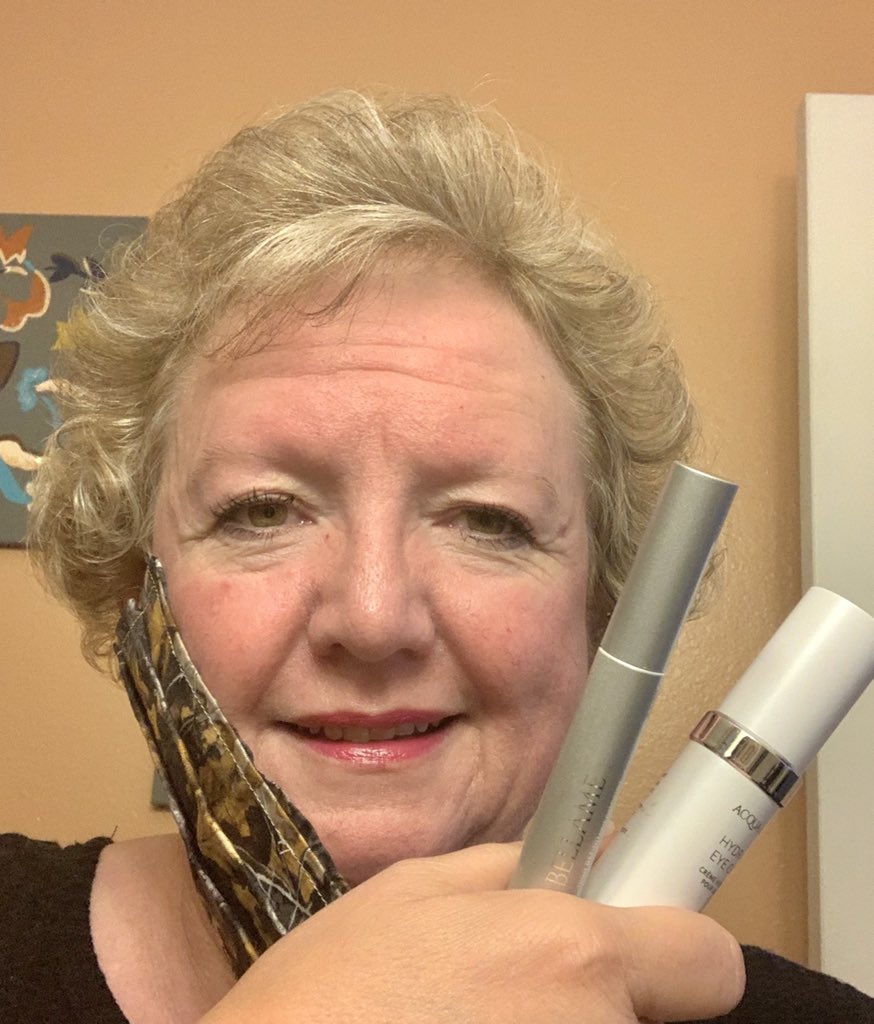 LisaMccaskey's tweet photo. Many of us are wearing a mask out in public these days but rest assured that underneath my mask I’m wearing my “She’s All That” lipstick by Bellame and my luxurious, moisturizing eye cream and mascara! You can check out all of our NEW products💕at https://t.co/tvemV82Xwr https://t.co/ionrq4g0hp
