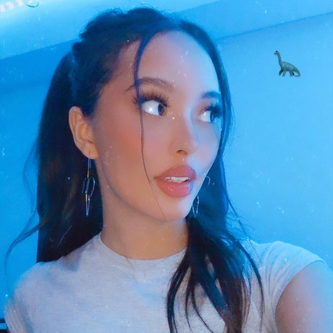 Faouzia as fluffy carpets : a thread  @faouzia 