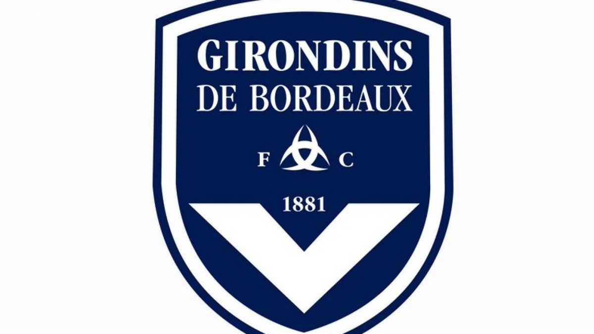 raphaelleau's tweet photo. #CestBonJeSuisVieux j’ai connu cette équipe des girondins porté par gourcuff et chamakh dominé la ligue 1 https://t.co/pKH1ZhAJhA