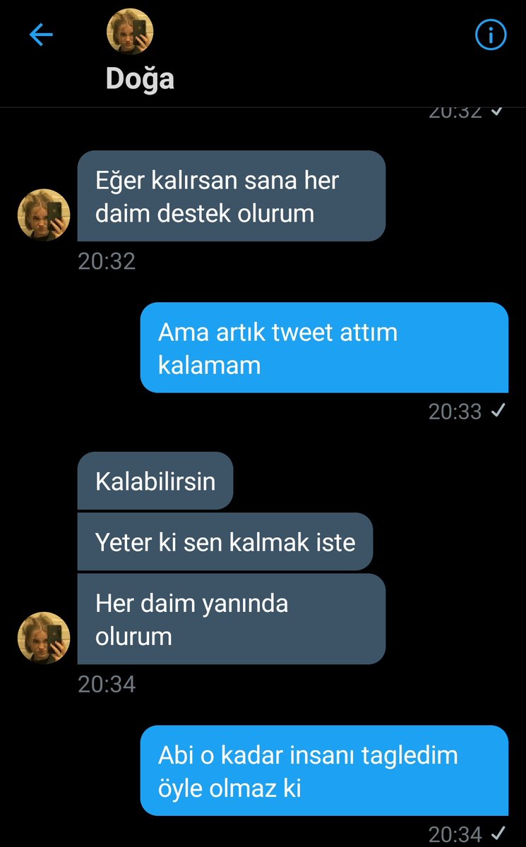 Dünyanın en kararsız kadınıyım kandırmış gibi oluyor farkındayım  ama ben naparsam yapayım sizi bırakamıyorum  burdayım çünkü özellikle Doğa ve Emine öyle mesajlar atıyor ki sildiğimde siteyi içim hiç rahat olmayacak ama eskisi kadar yokum buralarda günde 20 dakika