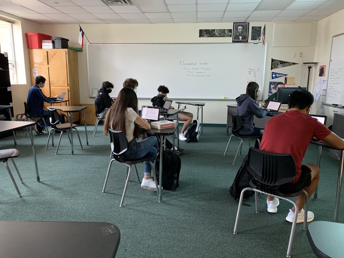 JasperWolves's tweet image. Face-to-face day☝🏽, round ✌🏽!! So excited to see even more Jags back in our classrooms today. #pisdpoweredbylearning #PISDF2F