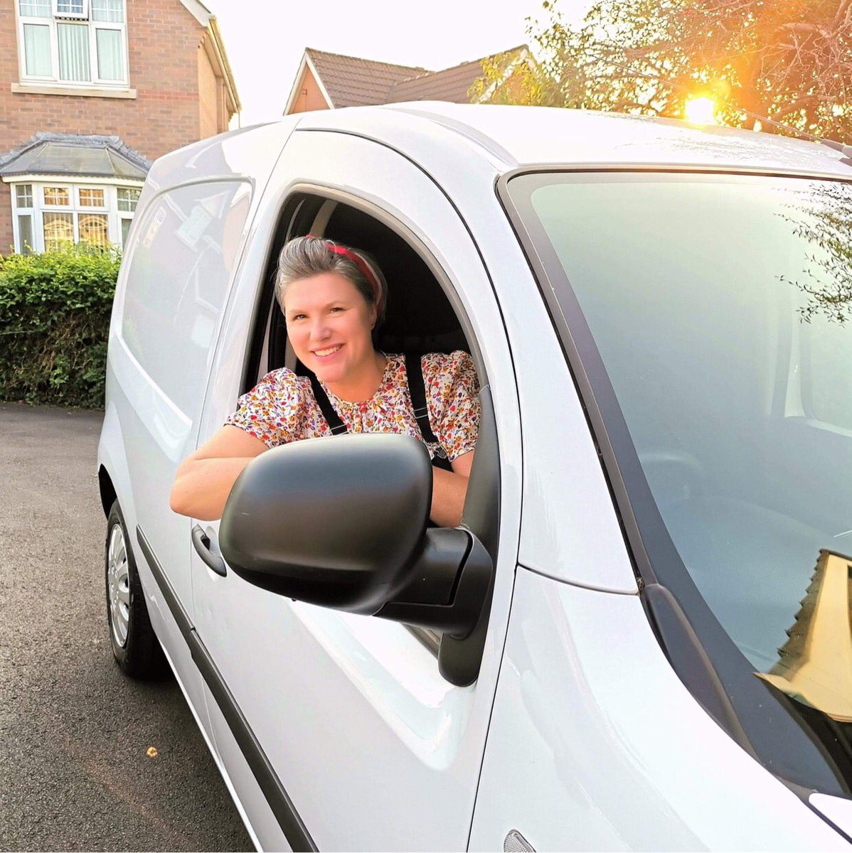 HomemadeWales's tweet photo. Super excited! Just picked up my new (to me) electric van. Can’t wait to wrap it with some gorgeous graphics - think I know just the gal for the job 😀
#wedeliver #whitevanwoman #electricvan #environment #sustainableliving #supportsmallbusiness #barry #barryisland #shoplocal https://t.co/lxJ44YrP8d