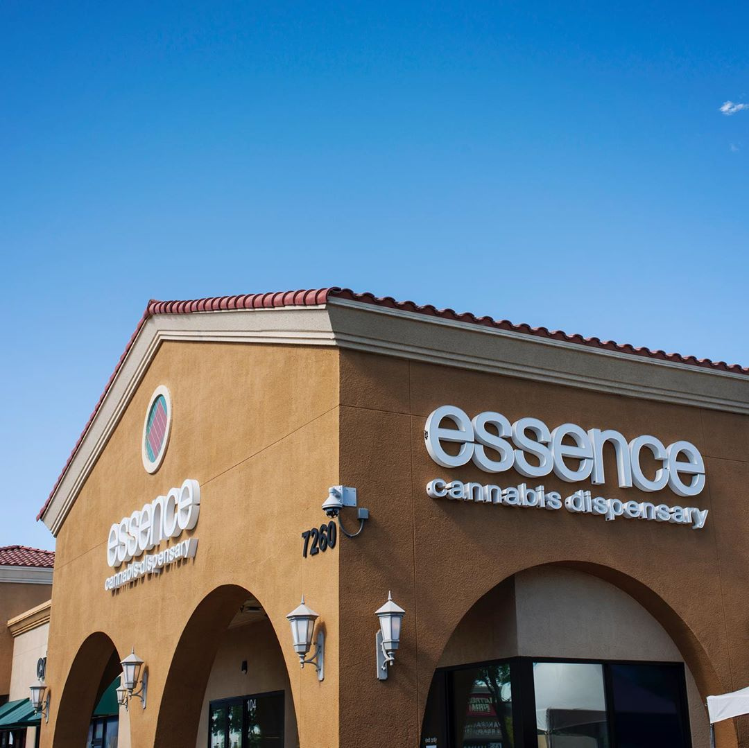 amanev702's tweet photo. If you love our high quality full spectrum #RSO syringes, we recently dropped various strains at all the @essencevegas_ cannabis dispensary locations!
#fullspectrumextract #ricksimpsonoil #710 #lasvegascannabis https://t.co/IOUTEyYmAA