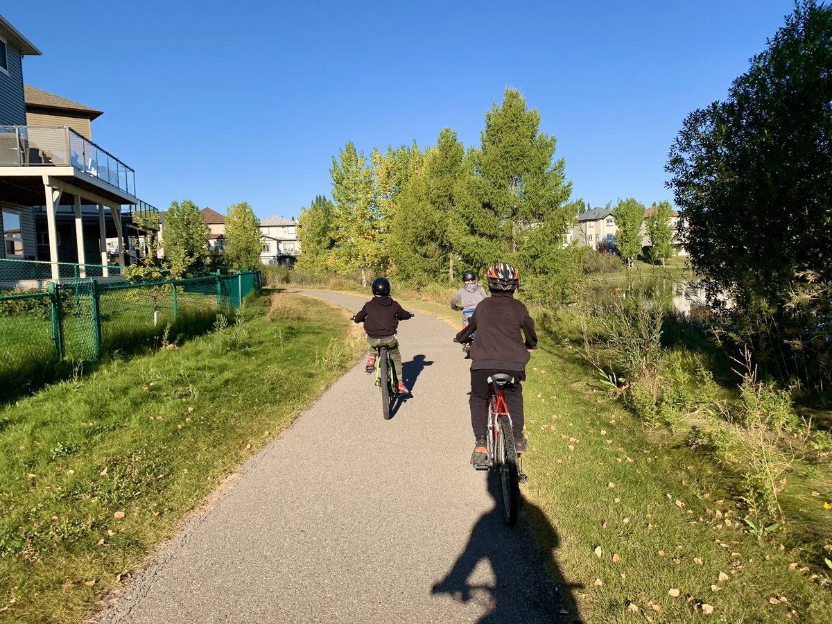 tcdixon3's tweet photo. Perfect day for a neighbourhood ride. Got my Grade 7 Outdoor Ed class on the bikes this morning. They’re pretty excited for the next one! 🚲

#WeAreCBE #OutdoorEd #TakeMeOutside #ABed #BikeRidesRule #DPAeveryday https://t.co/gjSC1LVuYA