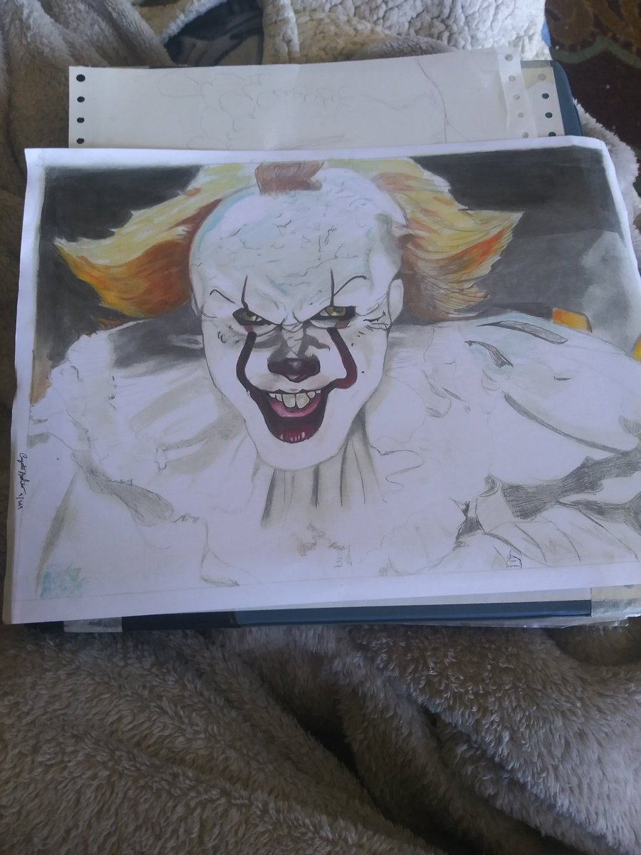 Emily stares at her sketch of <a href="/DeadlightsClown/">𝓟𝐄𝐍𝐍𝐘𝐖𝐈𝐒𝐄.</a> ...why was she dreaming about clowns now?