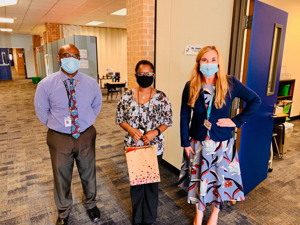 KleinISD's tweet photo. Congrats to the @NitschKISD Teacher of the Year Sophia Jones. Thank you for choosing to serve and share your talents as part of the #KleinFamily! #KleinThirdDay https://t.co/bxfrooxWIV