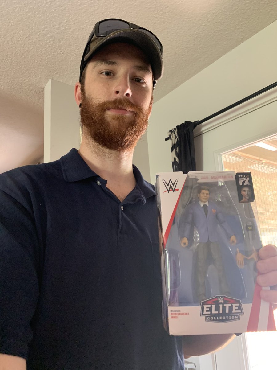 LoganTheGinger's tweet photo. Received this @VinceMcMahon #Elite70 in the mail today from @Scott_01Mx!! Thanks again Homie! #LegWork #FigLife #DoingTheFavor #FullyPoseable https://t.co/QOoaGepEXk
