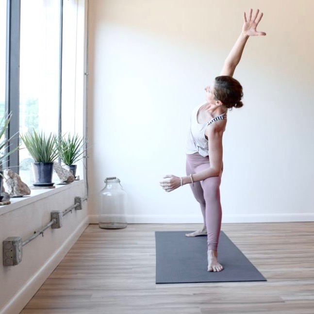 Take a mental break and give your body the stretch that it needs!🧘‍♀️🧘‍♂️ Whether you're an experienced yogi or just starting out, try practicing at a top yoga spot in your state, currently offering virtual classes. 

(📸 via Yelp📍This Land Yoga)