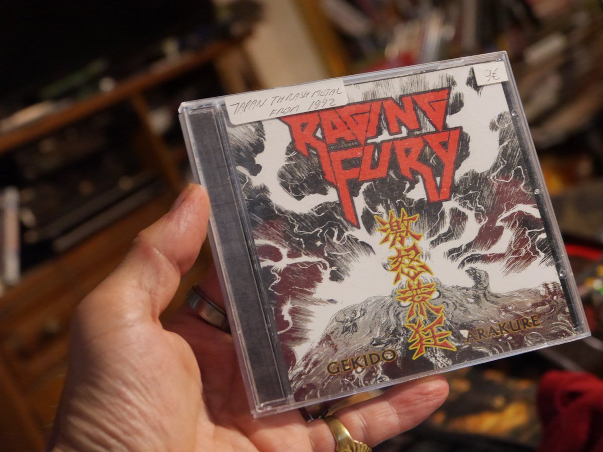 JanVervaeke1's tweet photo. 100 albums uit het verre OOSTEN
Dag 110+111+112 : , #Japan)
1) Metalucifer - True HM 1996
LISTEN : https://t.co/I3MexOShLm 
2) Raging Fury - Thrash 1992
L : https://t.co/gdQ6fwdrCH
3) Robin - Psychobilly 2003
L : https://t.co/Ov7tfpoAwf
#HeavyMetal #asianchallenge https://t.co/bBNztebc3p