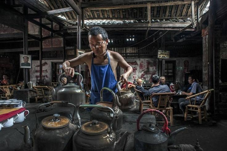 KhanZamanUsman's tweet photo. Chinese 🇨🇳 fantastic tea stalls available all across #LAC hot spots are #Anjaw #BumlaPas #Sikkim #Demchok #Fukche #PangongLake #GalwanValley #Durbuk #Chushul
#Nyoma #Hanle #Ladakh
Oolong tea, or wu long, is partly oxidized; it's aromatic with only a hint of bitterness. .☕👌 https://t.co/lvhWMR1KWh