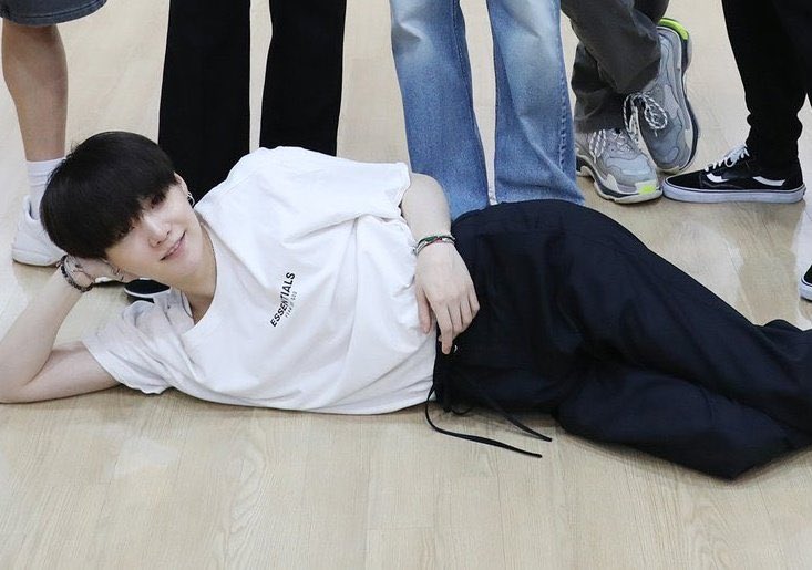 No one:Yoongi after every dance practice: