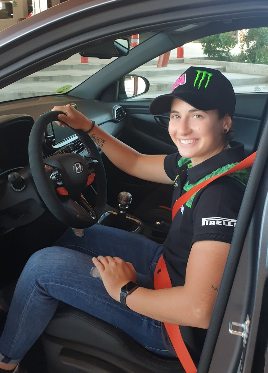 Todo el apoyo del mundo a <a href="/AnaCarrasco_22/">Ana Carrasco</a> en estos momentos tan complicados. ¡Mucho ánimo y mucha fuerza, eres una campeona y esta carrera la ganarás!