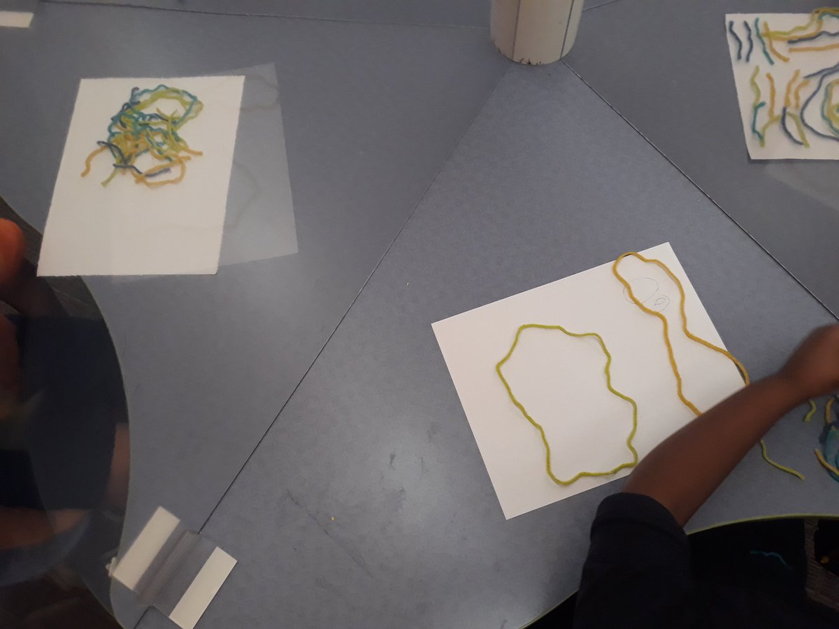 krisloche_sc's tweet image. More MakerSpace fun in Kindergarten!
#angeloakes #steamactivity