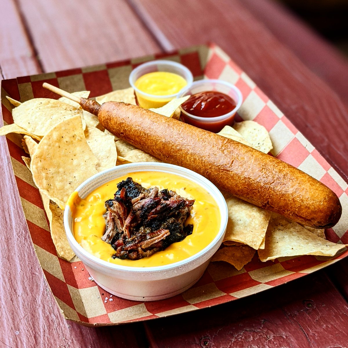 VisitGarlandTX's tweet photo. Get your fair food fix during the #GarlandFairFare. (Stretchy pants not included.)
Go here for all the details➡️https://t.co/9RfLkENojS
#OnlyinGarland #DowntownGarland https://t.co/N44QL8bHel