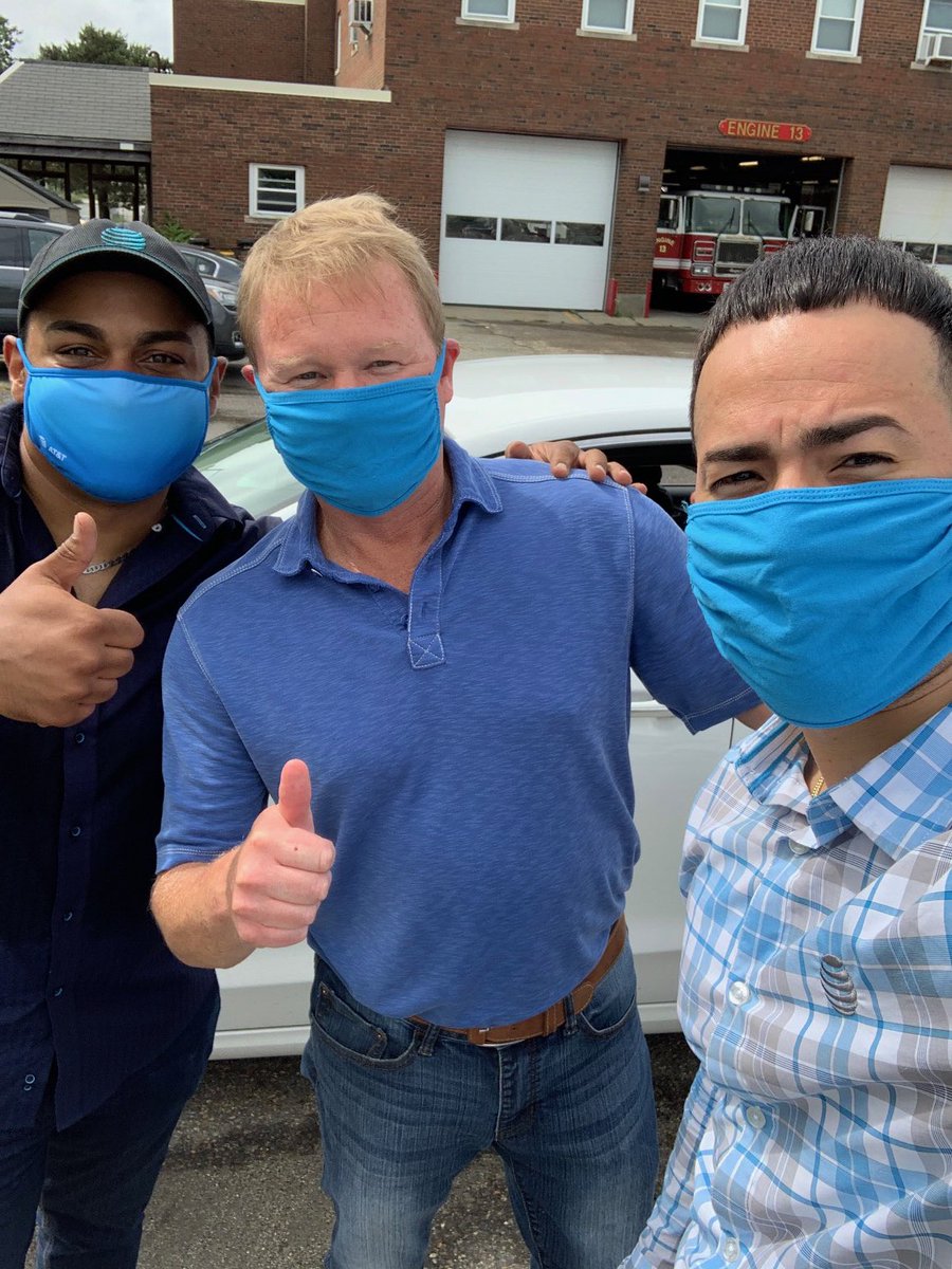 <a href="/warrendavis2/">Warren Davis</a> is out in the field with <a href="/Rey_Reyes_11/">Rey</a> and <a href="/Francis04983263/">Frankie Lugo</a> serving First Responders! 🚒 #EastElite