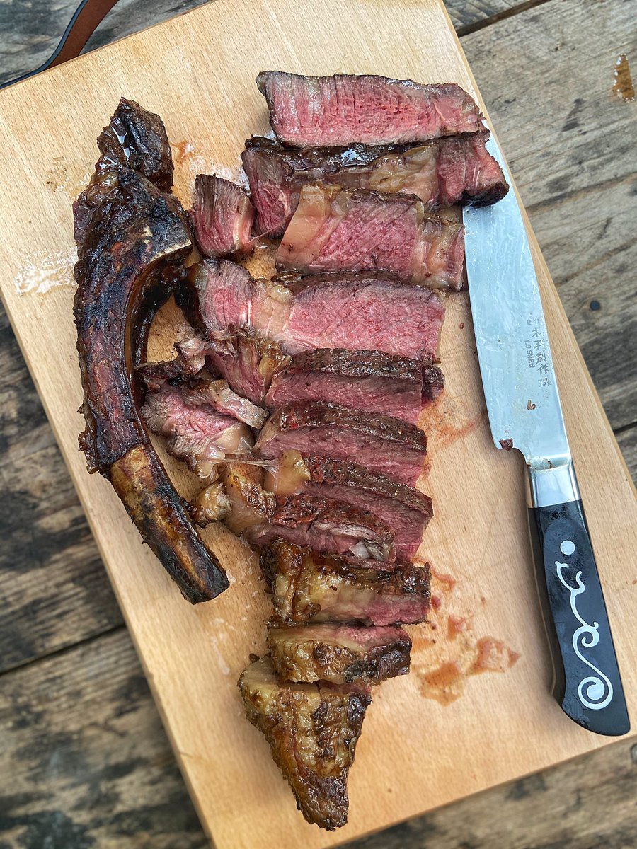 Steak night is THE best night 🐮🥩

<a href="/MeatMattersltd/">MeatMatters</a> @nothingbutbbq @TomBrayBBQ @DalbyFirewood
