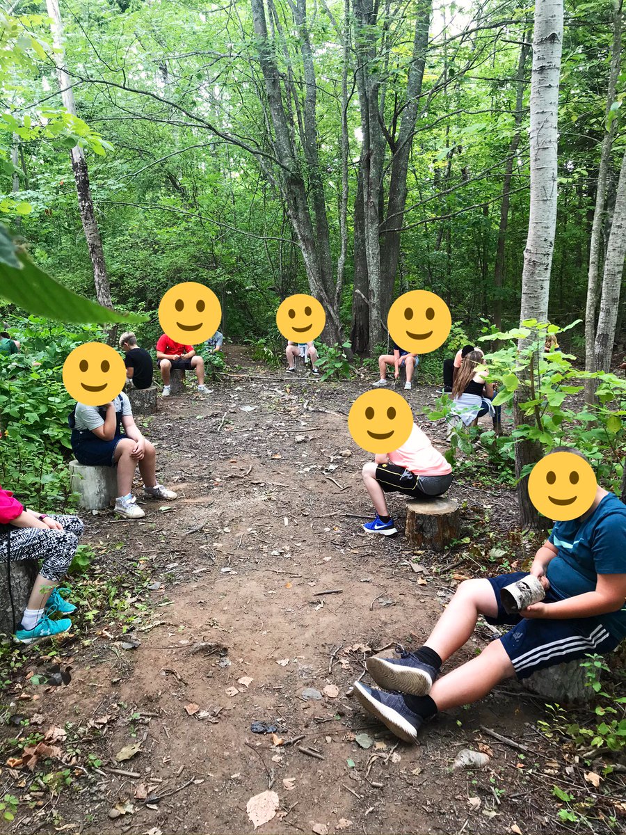 #6schurman got to try out this new space today! A read aloud under the trees? Yes please! #watchuslearn #takemeoutside <a href="/BerwickSchool/">Berwick School</a> <a href="/AVRCE_NS/">Annapolis Valley Regional Centre for Education</a> <a href="/takemeoutside/">Take Me Outside</a>