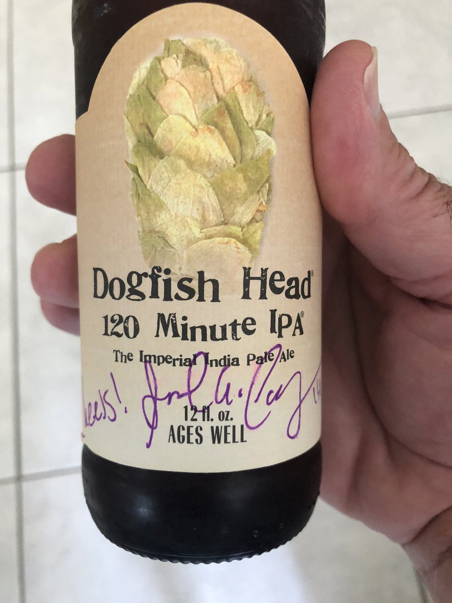 HockeyJam2's tweet photo. @dogfishbeer What’s with the signed label? #dogfishhead https://t.co/U1gGG13orP