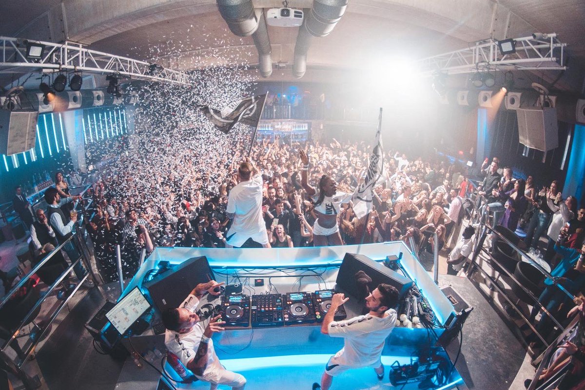 OS ECHAMOS DE MENOS FAM💖🙏🏻
……………
#spaceelephants #tbt #volveremos #partypeople #festival #club #quepaseya #fuckcovid19 #memories
foto: @alzphoto8