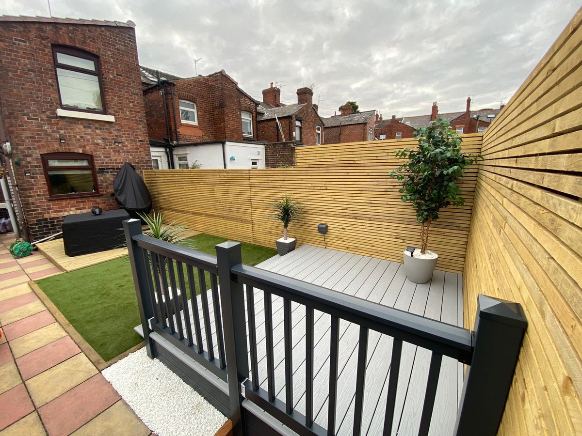 ag_essentials's tweet photo. Fence cladding, artificial grass &amp; decking for our latest project! ✨

We design &amp; create garden transformations inc supply &amp; fit decking, cladding &amp; artificial grass! 

For a free quote contact us on...

📞 07596904625
📧 info@ag-grass.co.uk https://t.co/DxUfDtTcia