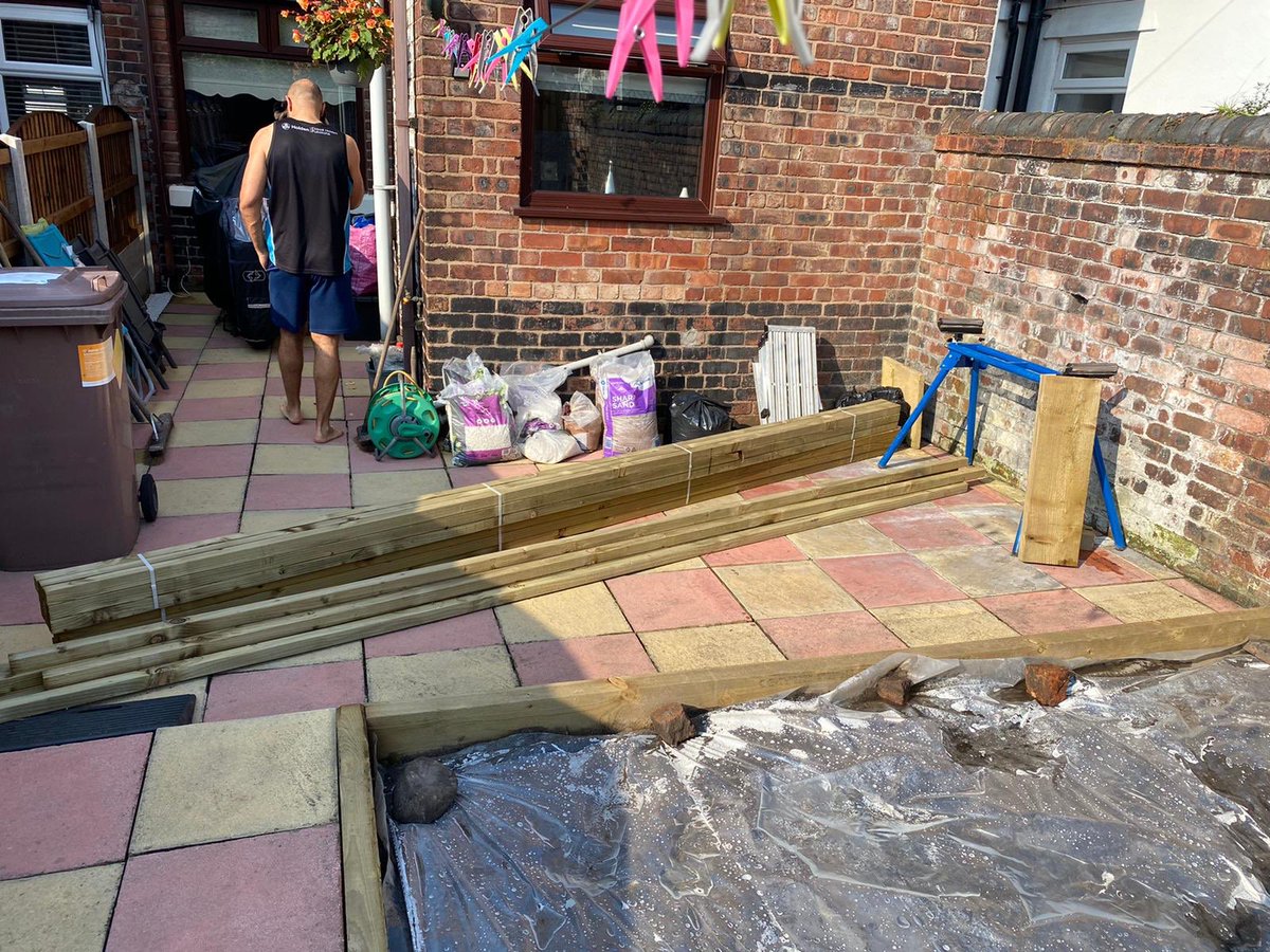 Fence cladding, artificial grass &amp; decking for our latest project! ✨

We design &amp; create garden transformations inc supply &amp; fit decking, cladding &amp; artificial grass! 

For a free quote contact us on...

📞 07596904625
📧 info@ag-grass.co.uk
